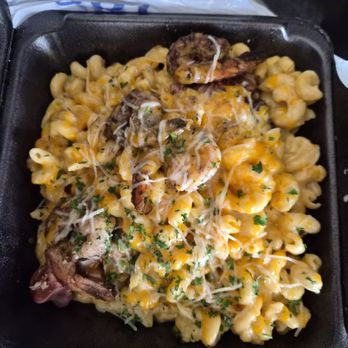 The SoulFood Lounge - Stuffed Turkey Leg with Mac and Cheese and a surprise ingredient Shrimp. - Soul Food Near Me - Chicago, Illinois