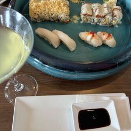 Philadelphia, scallop sushi, white tuna sushi, Masago Cracker Roll, Philadelphia, scallop sushi, white tuna sushi, Masago Cracker Roll,