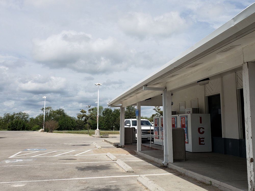 PURE COUNTRY CONVENIENCE STORE 862 Fm 99, Whitsett, Texas Yelp