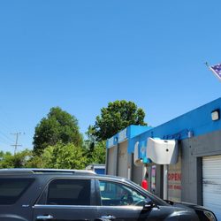 Get It N Go Express - I refuse to patronize a place that would disrespect the American flag like that