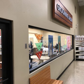 PetSmart Dog Training - Pet Training Near Me - Hamilton, Ohio PetSmart Dog Training - Pet Training Near Me - Hamilton, Ohio