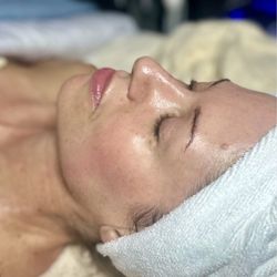 Spa La La Tampa - Bespoke Facial at Spa La La Tampa. Located in Hyde Park.