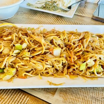 Hapag Filipino Cuisine - Pancit - Filipino Near Me - Yonkers, New York Hapag Filipino Cuisine - Pancit - Filipino Near Me - Yonkers, New York
