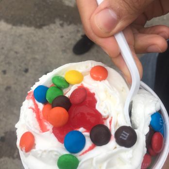 Guernsey Crest - Chocolate sundae with m&ms and chocolate fudge - Ice Cream & Frozen Yogurt Near Me - Paterson, New Jersey
