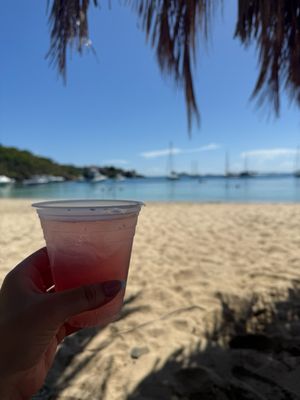 Dinghy's Beach Bar & Grill by null