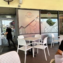 Avila Bistro - Exterior