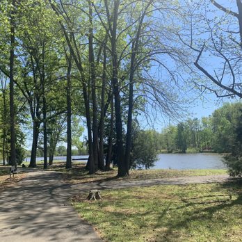 City Lake Park - Sidewalks - Parks Near Me - Albemarle, North Carolina