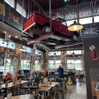 Portillo's the Colony - Dining area - Burgers Near Me - The Colony, Texas Portillo's the Colony - Dining area - Burgers Near Me - The Colony, Texas