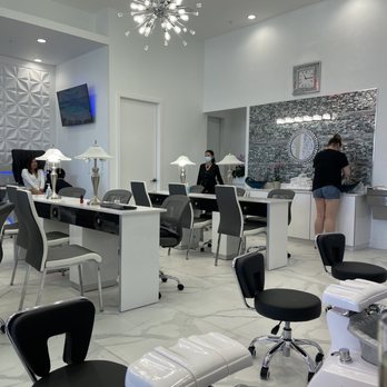 Tipsy Nailbar Boca - Inside - Nail Salons Near Me - Boca Raton, Florida