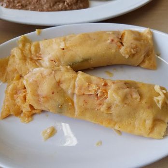 Izalco Restaurant - Salvadoran Near Me - Chicago, Illinois