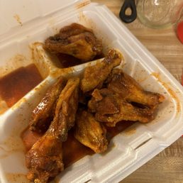Hot honey chicken wings Hot honey chicken wings