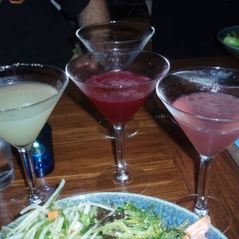 Pacific Catch - L-R: Yuzu drop; Pomegranate ginger martini; Silver cosmo (they're normally full, took this shot after sipping.) - Seafood Near Me - San Francisco, California Pacific Catch - L-R: Yuzu drop; Pomegranate ginger martini; Silver cosmo (they're normally full, took this shot after sipping.) - Seafood Near Me - San Francisco, California