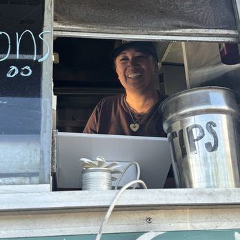 Da Bald Guy - Food Trucks Near Me - Kahuku, Hawaii Da Bald Guy - Food Trucks Near Me - Kahuku, Hawaii