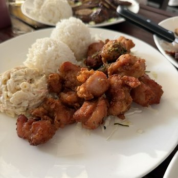 Aloha Mixed Plate - Hawaiian Near Me - Lahaina, Hawaii