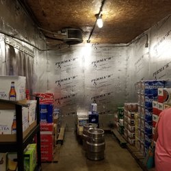 Frattaroli's Beer and Soda Outlet - Huge walk-in fridge!