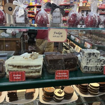 Savannah's Candy Kitchen - Candy Stores Near Me - Charleston, South Carolina