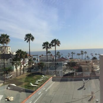 Aurora Hotel - Roof top patio - Hotels Near Me - Avalon, California
