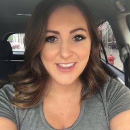 Don't mind the bloated pregnancy face. Ashley did amazing with this make up! Don't mind the bloated pregnancy face. Ashley did amazing with this make up!