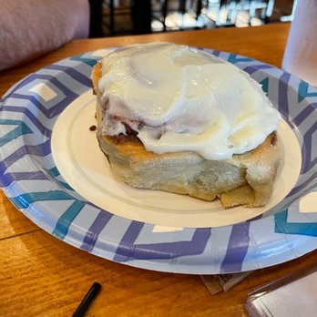 Bodega Ultima - Cinnamon roll - Coffee & Tea Near Me - Augusta, Georgia Bodega Ultima - Cinnamon roll - Coffee & Tea Near Me - Augusta, Georgia