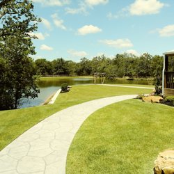 Peach Creek Ranch - View of the pond
