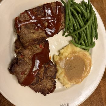 Berry's on Main - Norwalk, OH - Meatloaf dinner - American Near Me - Norwalk, Ohio