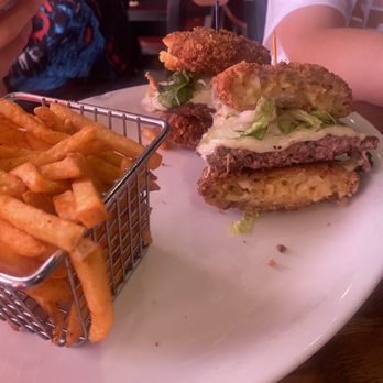 Anchor Bar - Mac and Cheese Burger - Chicken Wings Near Me - San Antonio, Texas