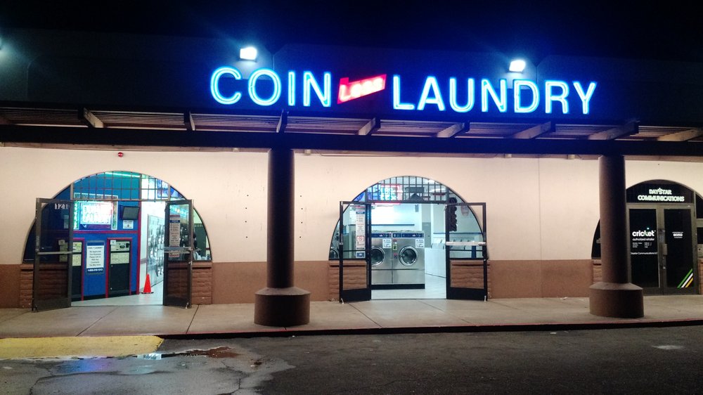 COIN LESS LAUNDRY Updated October 2024 34 Photos 1210 S 7th Ave