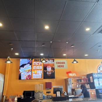Bro’s Hot Chicken - Chicken Shop Near Me - Miami, Florida