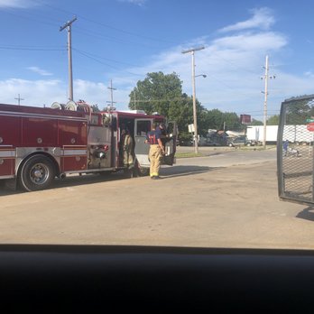 Mr Tacos - Firefighter truck pulled up for some tacos - felt this might be a good sign of quality. - Mexican Near Me - Tulsa, Oklahoma