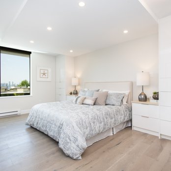 Revel Built - master bedroom with hardwood floors - General Contractors Near Me - North Vancouver, British Columbia Revel Built - master bedroom with hardwood floors - General Contractors Near Me - North Vancouver, British Columbia
