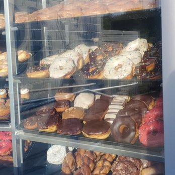 Busken Bakery - Walk up window - Bakeries Near Me - Cincinnati, Ohio Busken Bakery - Walk up window - Bakeries Near Me - Cincinnati, Ohio