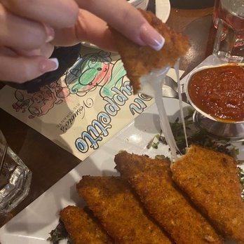 Vesuvio's Ristorante - Mozzarella fritta - Italian Near Me - Newburgh, New York Vesuvio's Ristorante - Mozzarella fritta - Italian Near Me - Newburgh, New York
