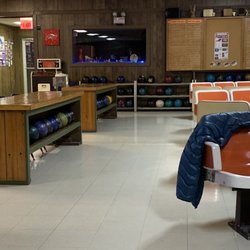 Hillside Lanes - Balls