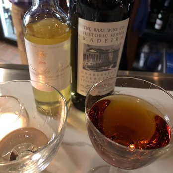 Le Sud Mediterranean Kitchen - Mediterranean Near Me - Chicago, Illinois