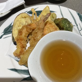 Yoshi Sushi - tempura under new management.The sauce was like water.I had to add soy sauce to get some taste.The tempura was drenched in oil. - Sushi Bars Near Me - Los Altos, California