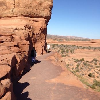 Arches National Park - Going to delicate arch path - Parks Near Me
