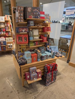 Barnes & Noble by null