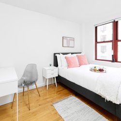 Aya - Located in East Village, this renovated  shared apartment comes fully furnished and equipped.