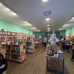 Bookish Modesto