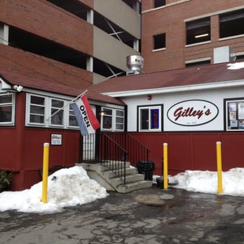 Gilley's - Best French Fries I've ever had!!! - Hot Dogs Near Me - Portsmouth, New Hampshire