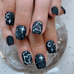 Noire The Nail Bar Waynesville