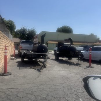 Chuck’s BBQ Restaurant - BBQ stations - Barbeque Near Me - Clovis, California