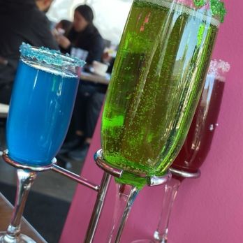 Madres Brunch - Breakfast & Brunch Near Me - Long Beach, California