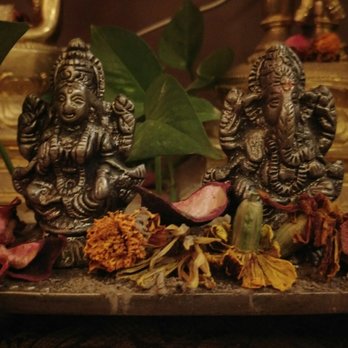 Moksha Indian Bistro - Indian Near Me - Niagara Falls, Ontario