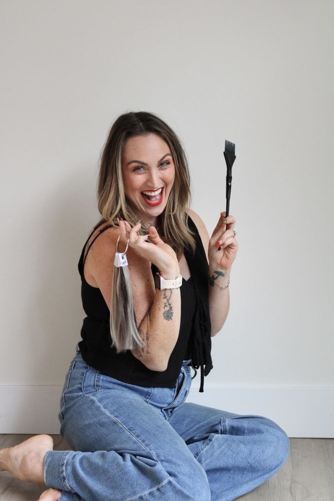 Mane and Magnolia Image