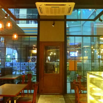Crepe Amélie - Crepe Amélie's interior - Creperies Near Me - Makati, NCR
