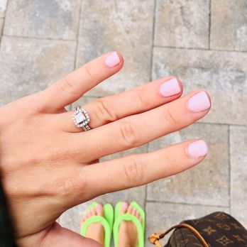 Lavish Nails Lounge - Nail Salons Near Me - Jacksonville, Florida