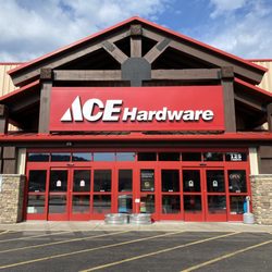Nelson Ace Hardware - Storefront 2022