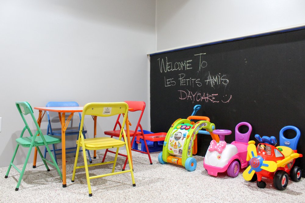 Les Petits Amis Daycare - childcare center in Peoria, IL