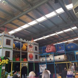 Wacky Warehouse - Quite an adequate play area for kids of all ages